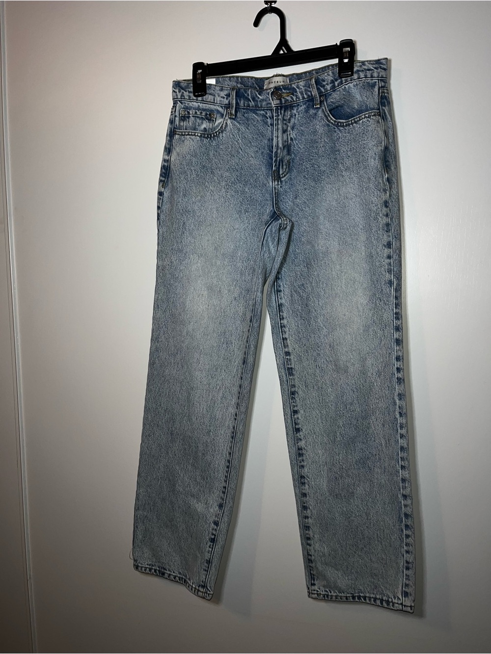 PacSun Jordyn Low Rise Light Wash Straight Leg Jeans